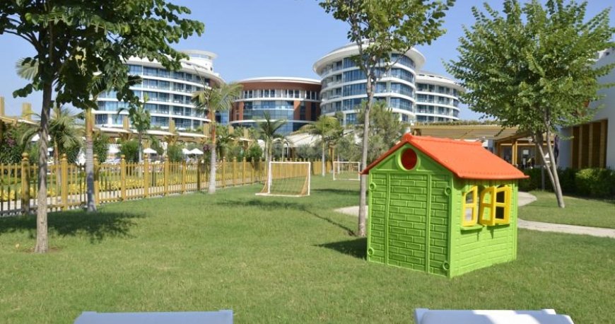 کیدز کلاب هتل بایا لارا