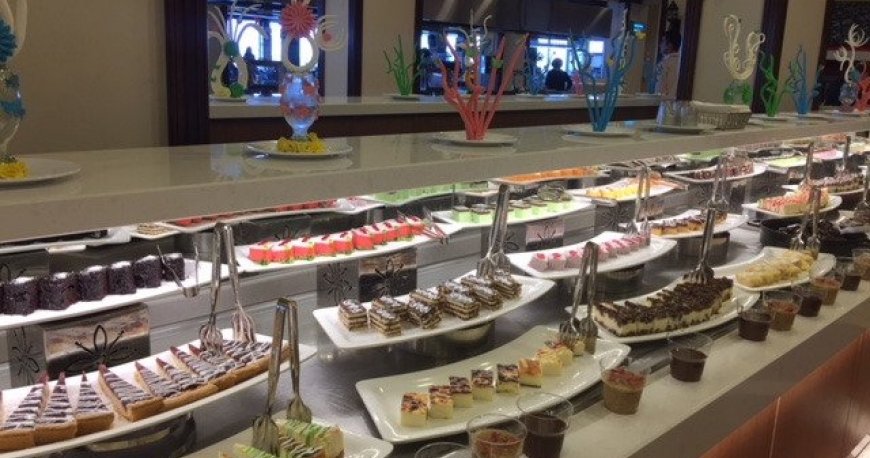 رستوران هتل سالامیس بی کنتی فاماگوستا