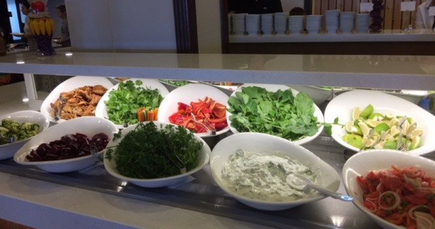 رستوران هتل سالامیس بی کنتی فاماگوستا