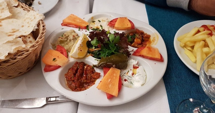 رستوران بیسترو شف استانبول رستوران بیسترو شف استانبول