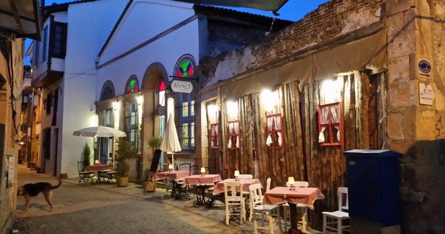 آیوالی فود آیوالی فود