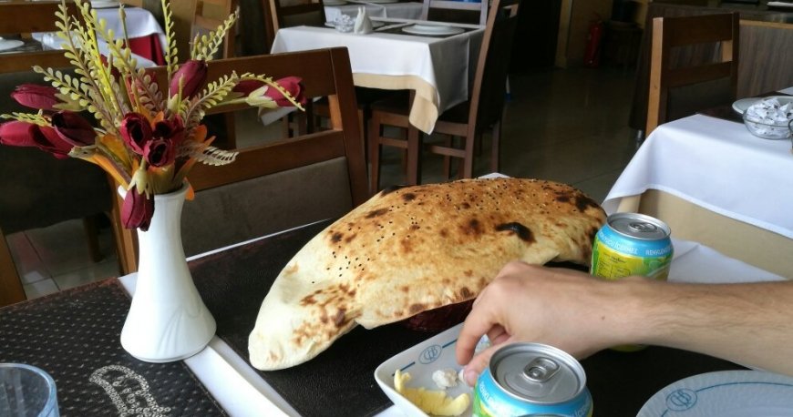 ال آمد تراس استانبول