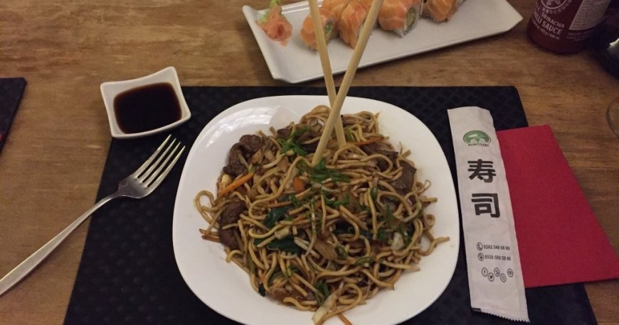 کوکو یاکی سوشی