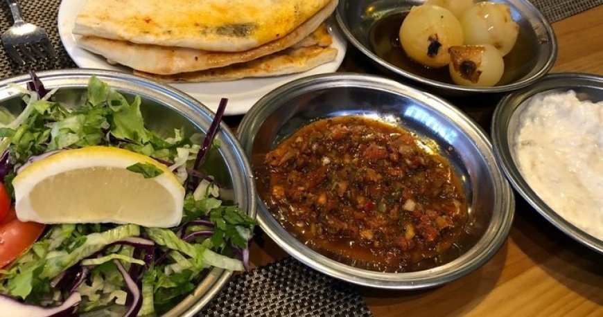 رستوران بیرجیکلی استانبول رستوران بیرجیکلی استانبول