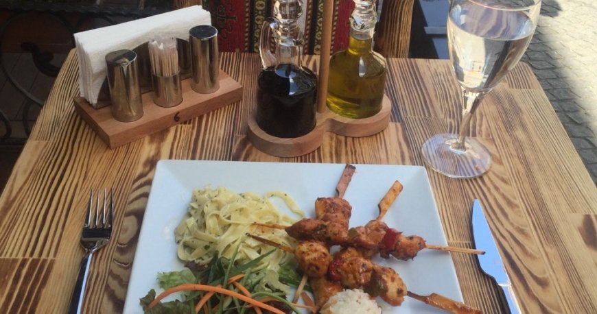 رستوران بیسترو شف استانبول رستوران بیسترو شف استانبول