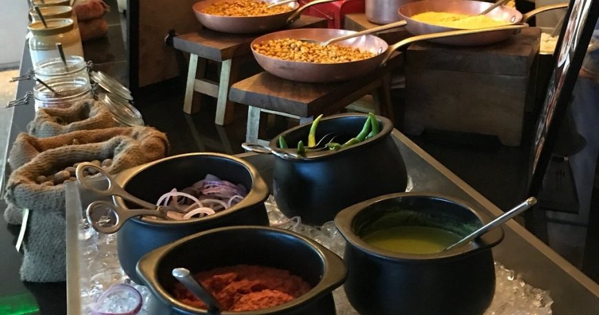 کافه مومو کافه مومو