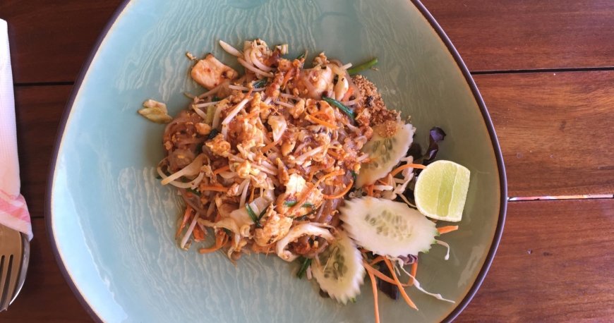 همینگ وِیز آن دِ بیچ