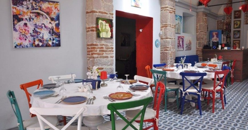 آیوالی فود آیوالی فود