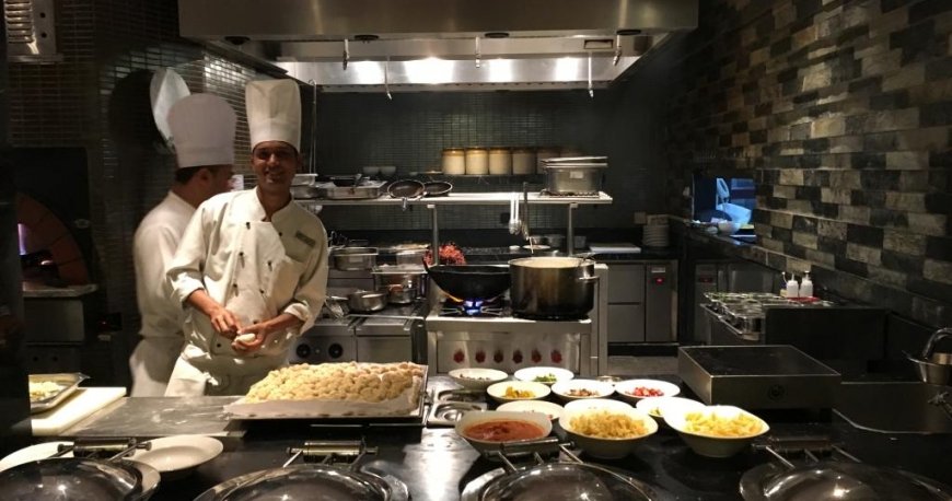 کافه مومو کافه مومو