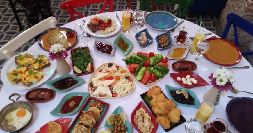 آیوالی فود آیوالی فود