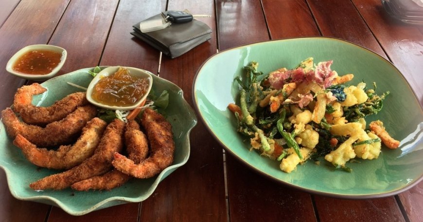 همینگ وِیز آن دِ بیچ