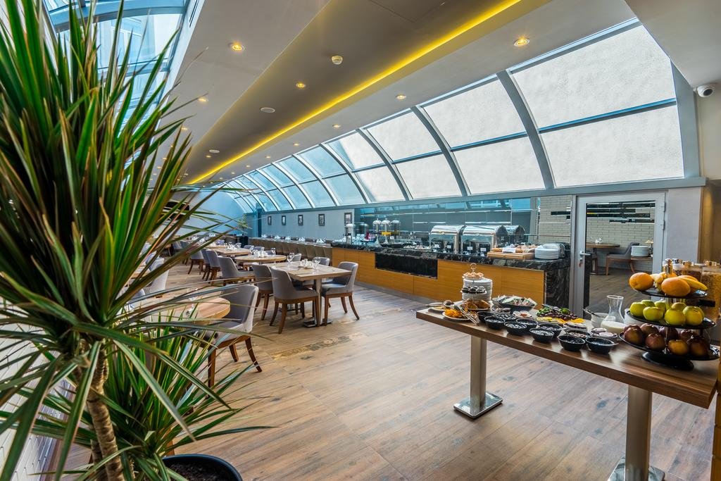 رستوران هتل سیتی سنتر تفلیس