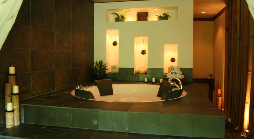 هتل رین بو پارادایز پنانگ مالزی