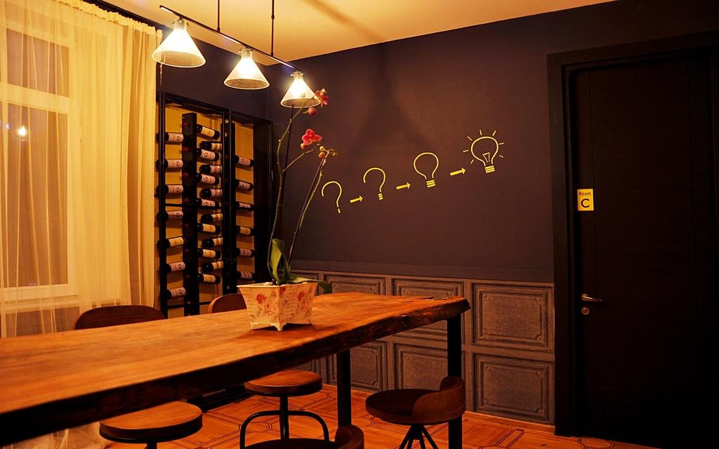 رستوران هتل بوتیک آلفابت تفلیس