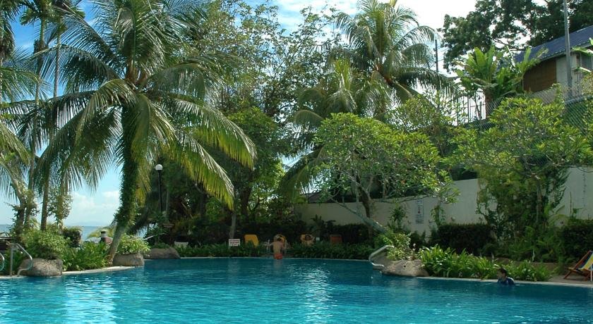 استخر هتل رین بو پارادایز پنانگ مالزی