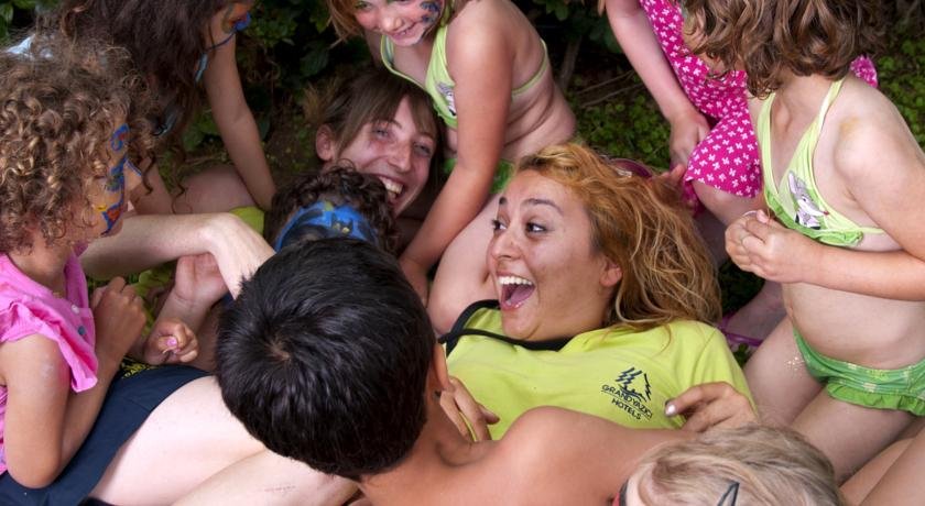 استخر هتل گرند یازیچی کلاب مارماریس