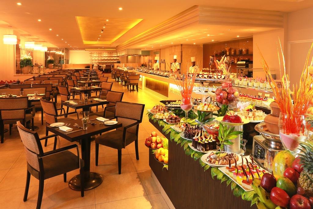 رستوران هتل سینامون گرند کلمبو