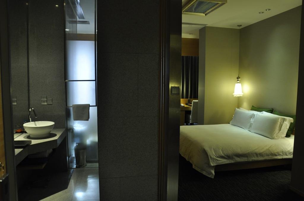 اتاق هتل رویال تولیپ کارات گوانجو اتاق هتل رویال تولیپ کارات گوانجو