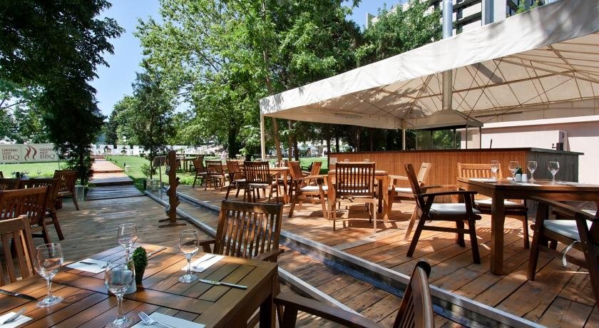 رستوران هتل گرند وارنا بلغارستان