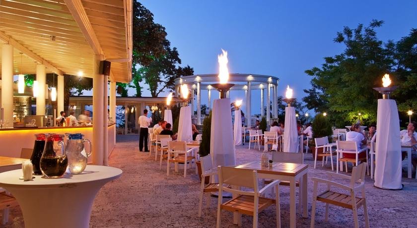 رستوران هتل گرند وارنا بلغارستان