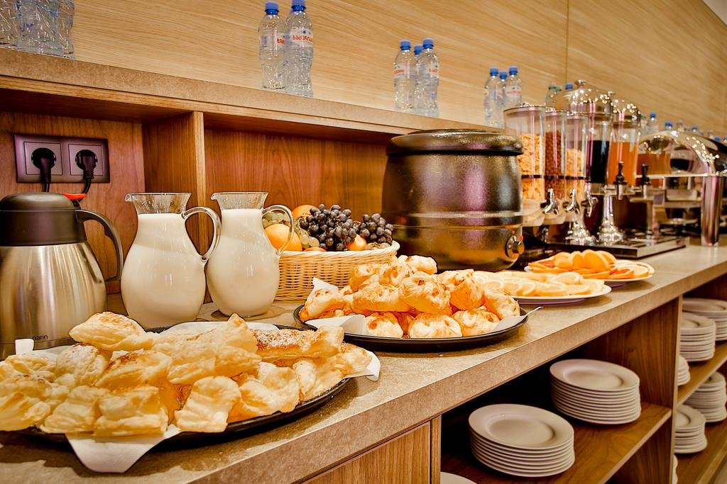 رستوران هتل آمری پلازا تفلیس