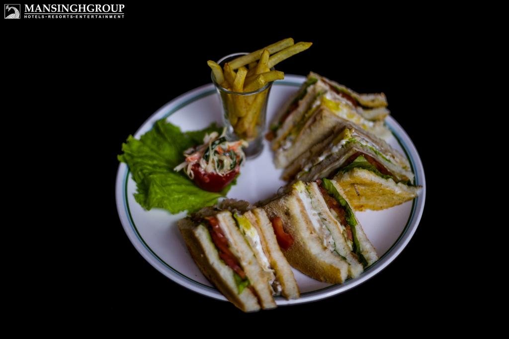 رستوران مانسینگ پالاس آگرا