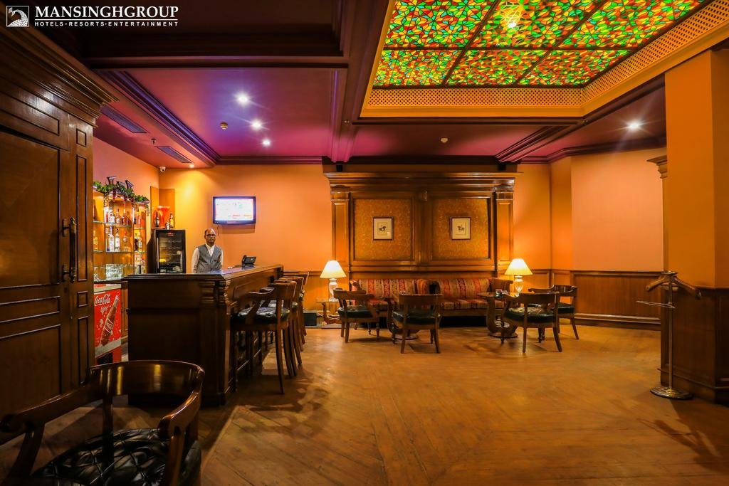 رستوارن مانسینگ پالاس آگرا