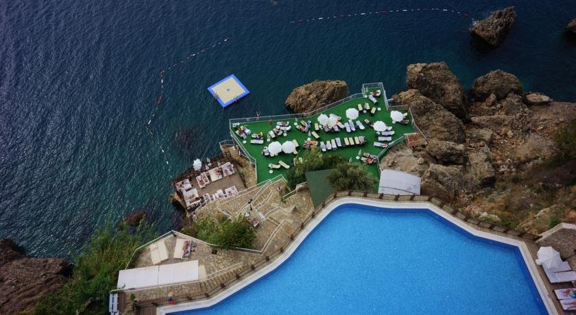 هتل رامادا پلازا آنتالیا