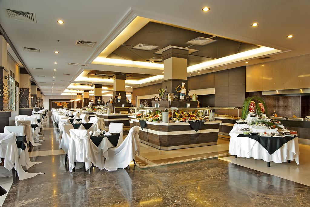 رستوران هتل ایمپریال سانلند آنتالیا