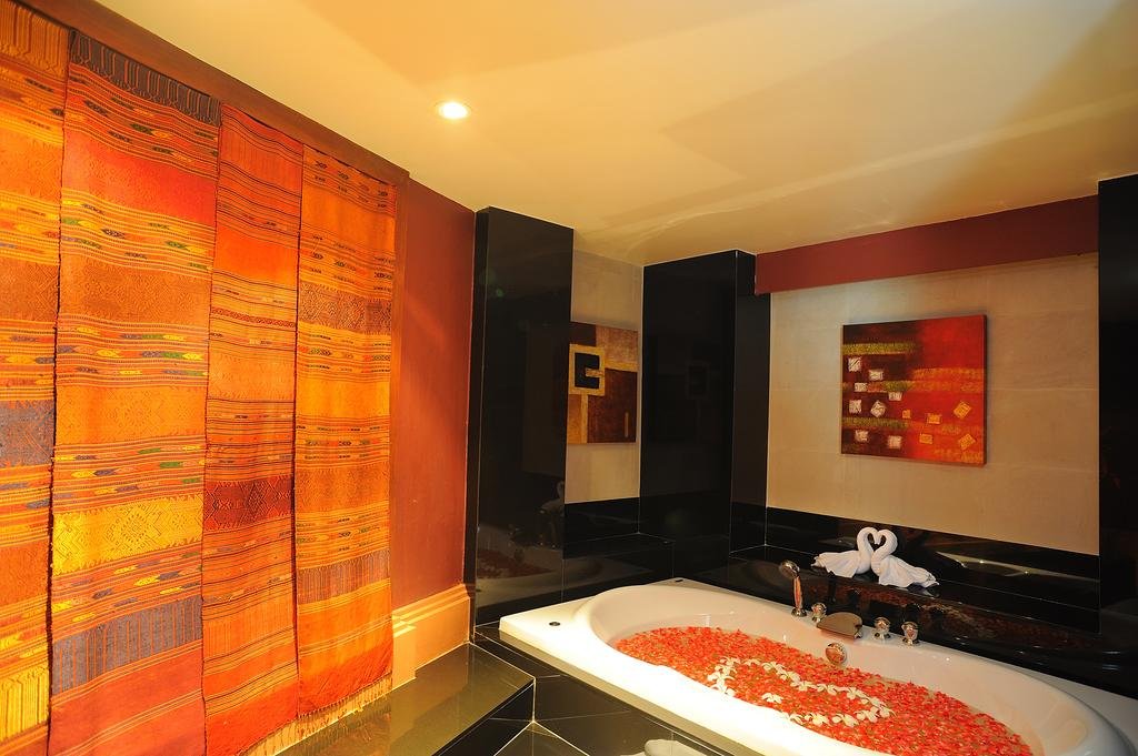 هتل پاتونگ مرلین پوکت