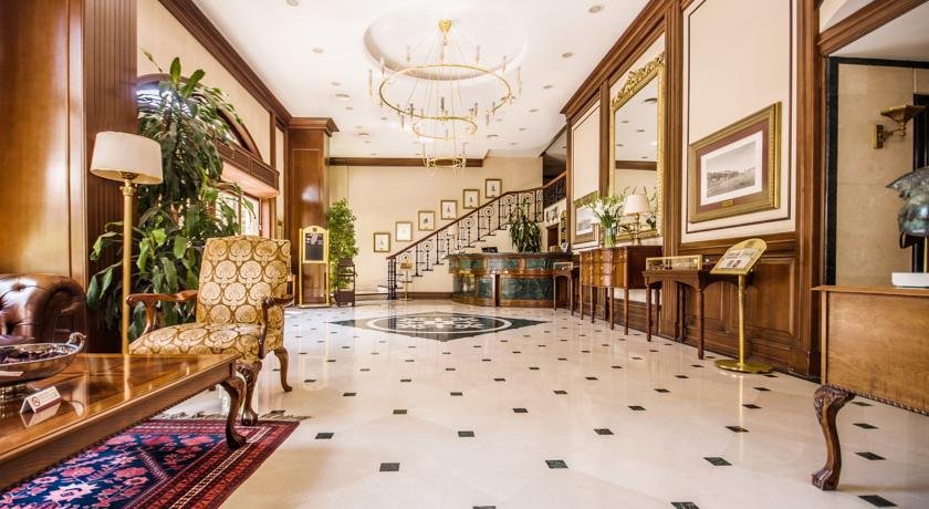 لابی هتل گوردیون