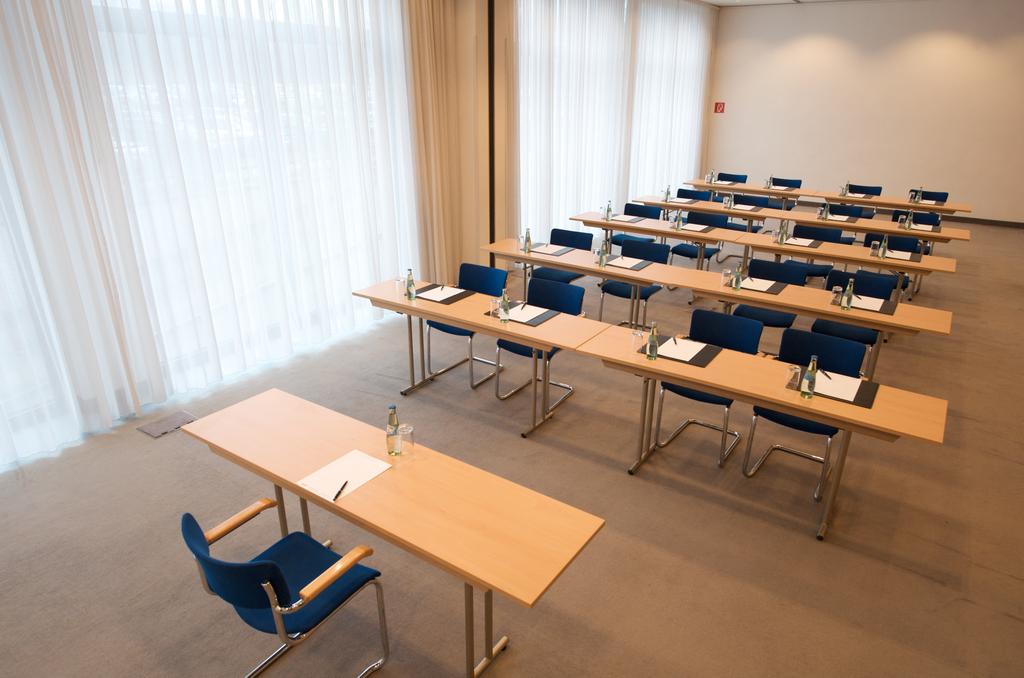 هتل هالیدی این برلین سیتی وست برلین هتل هالیدی این برلین سیتی وست برلین