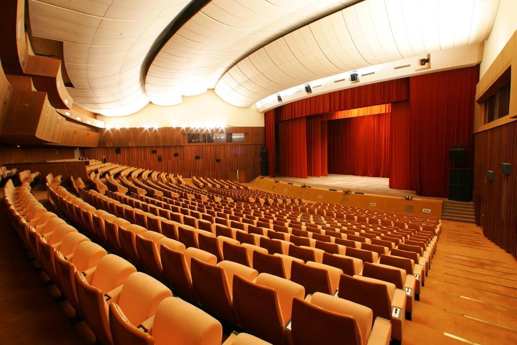 هتل کاسموس مسکو