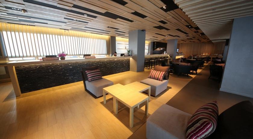 لابی هتل سان اکسکلوسیو پاتایا تایلند