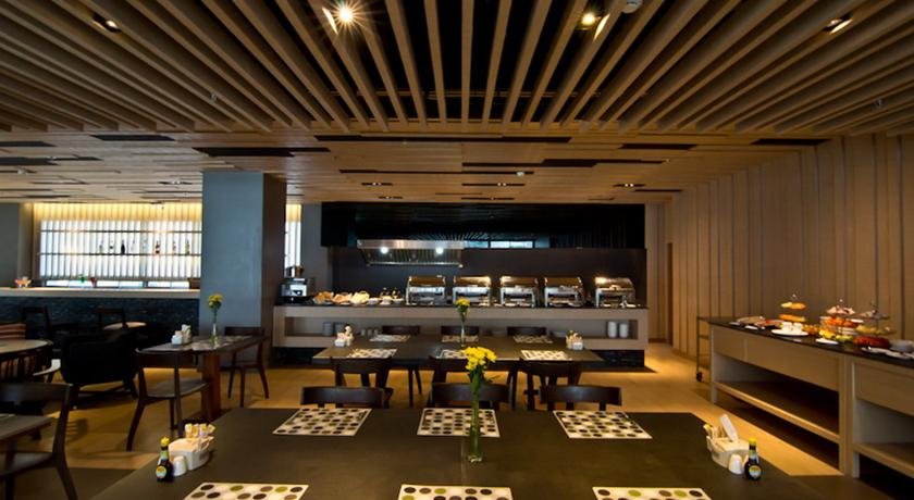 رستوران هتل سان اکسکلوسیو پاتایا تایلند