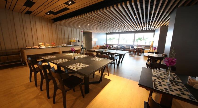 رستوران هتل سان اکسکلوسیو پاتایا تایلند