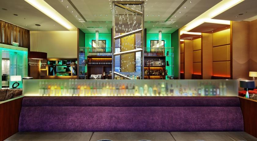 رستوران هتل هیلتون باکو رستوران هتل هیلتون باکو