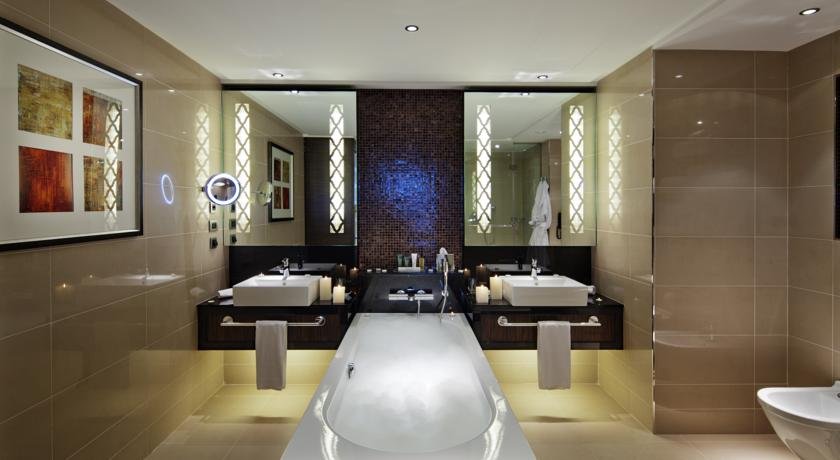 سرویس بهداشتی هتل هیلتون باکو سرویس بهداشتی هتل هیلتون باکو