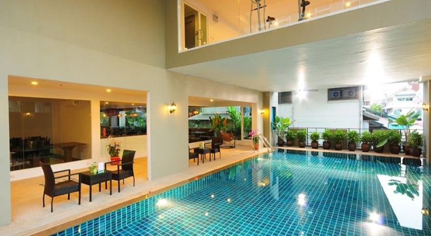 استخر هتل باس سوئیت بانکوک تایلند 