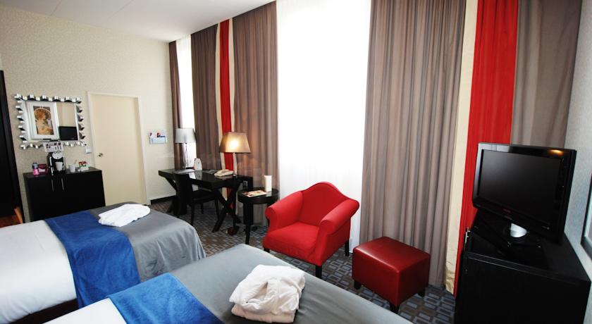 اتاق کرون پلازا پاریس