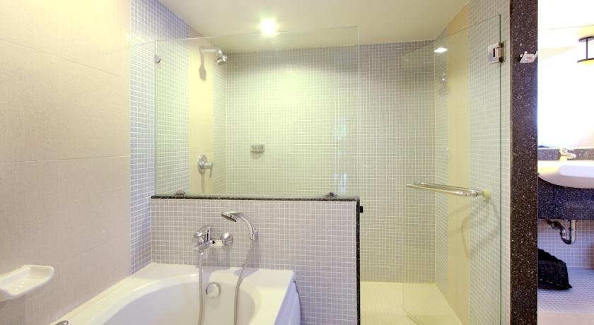 اتاق هتل پاتونگ ریزورت پوکت تایلند