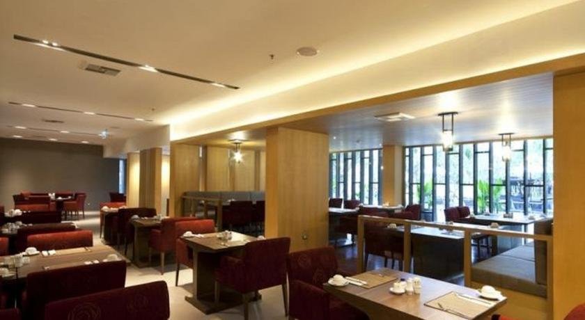 رستوران هتل گریسلند پوکت