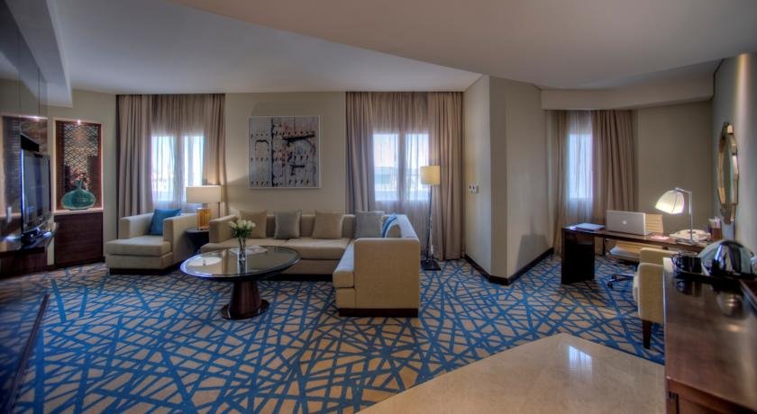 اتاق هتل کرون پلازا دیره دبی