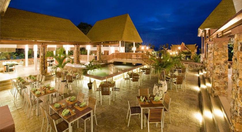 رستوران هتل سنتارا گرند پاتایا