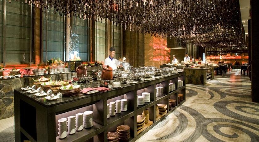 رستوران هتل سنتارا گرند پاتایا