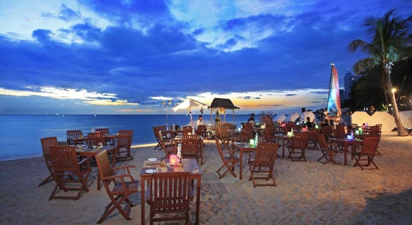 ساحل هتل سنتارا گرند پاتایا