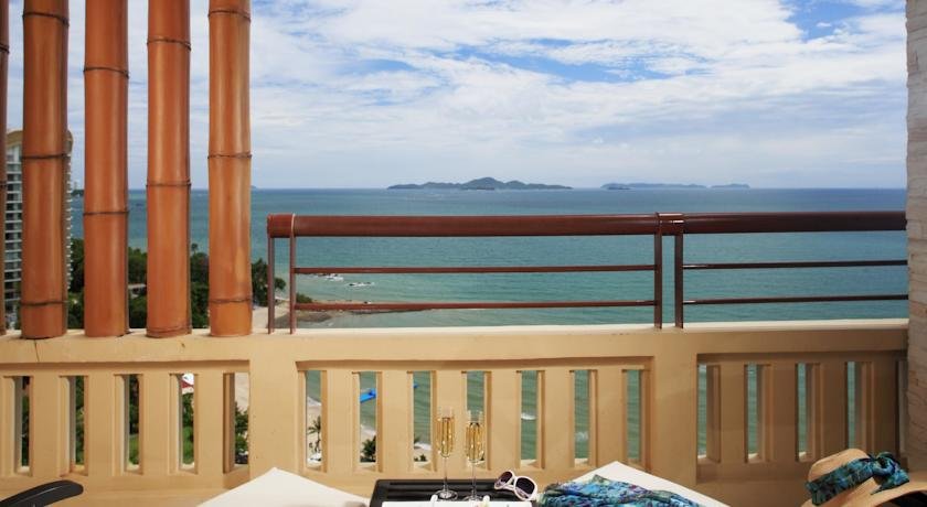 اتاق هتل سنتارا گرند پاتایا