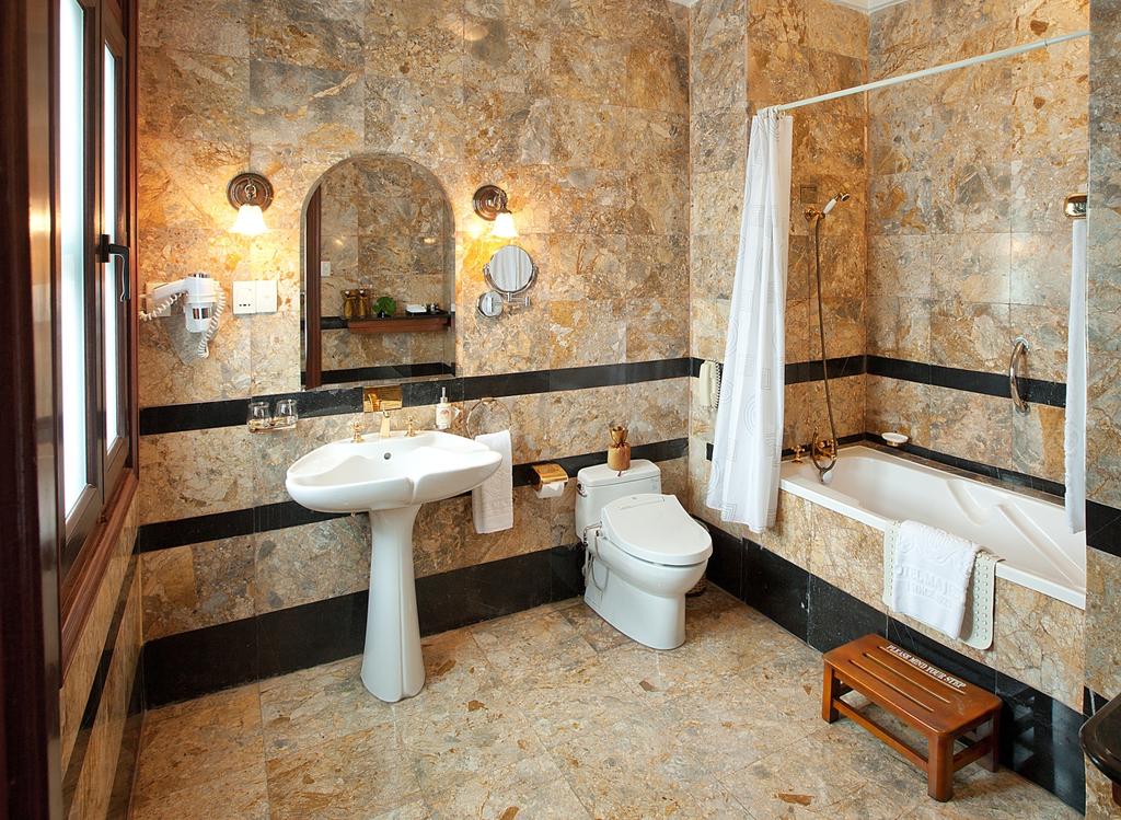 سرویس بهداشتی هتل مجستیک سایگون هوشی مین