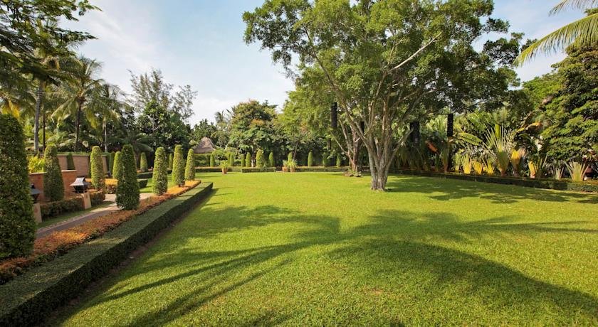 فضای سبز هتل موونپیک ریزورت پوکت