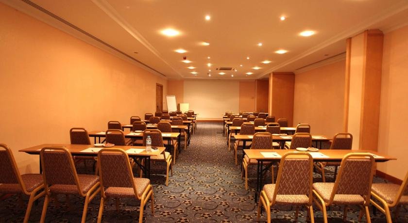 هتل گرین پارک مرتر